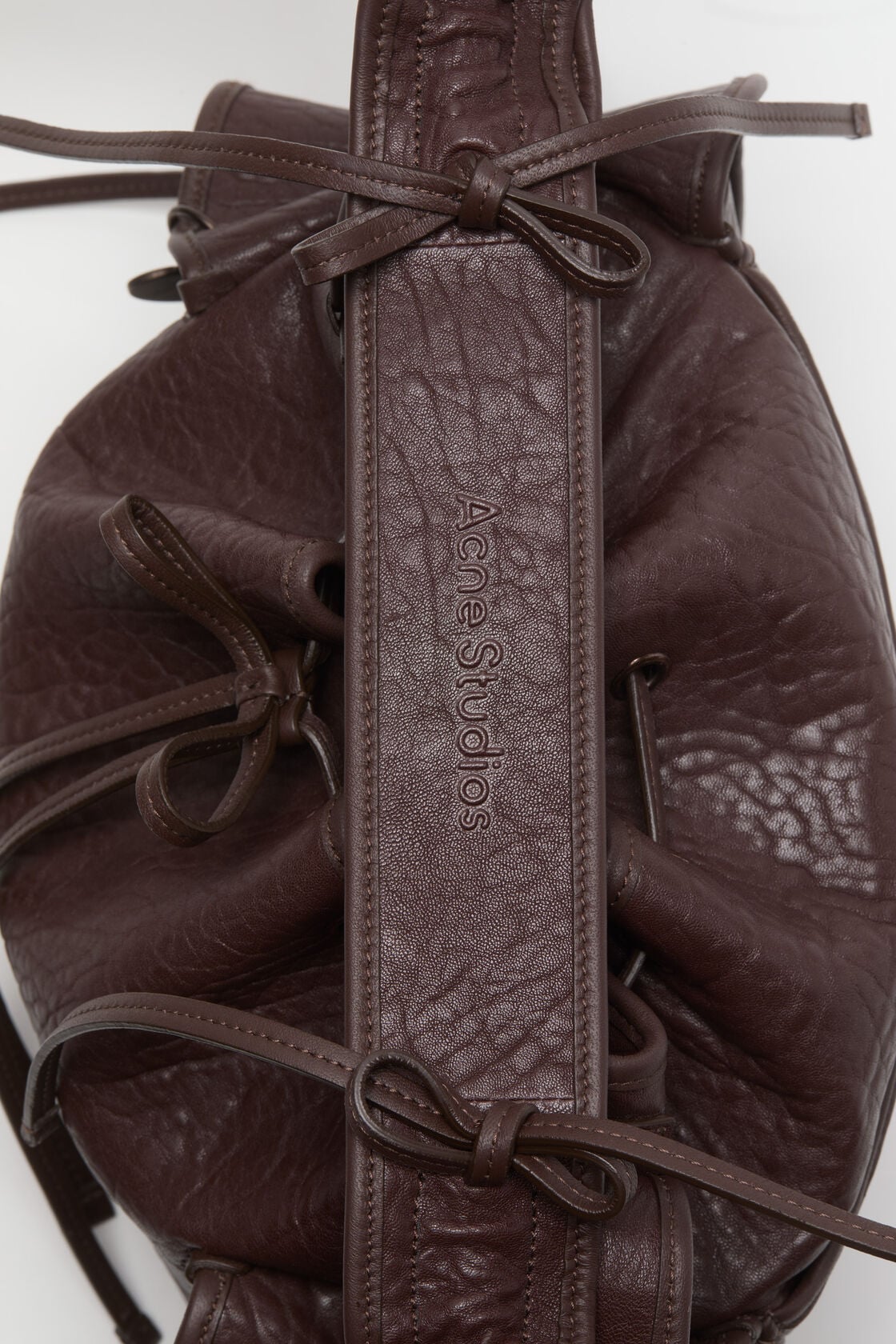 Acne Studios Multipocket Bucket Bag - Chocolate brown