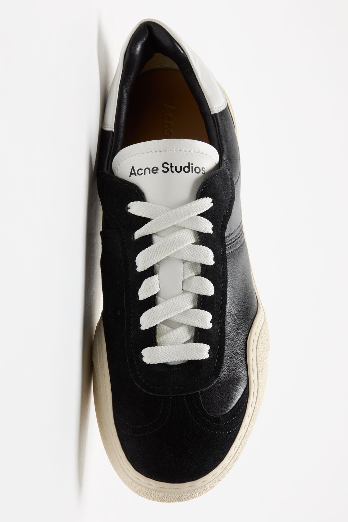 Acne Studios Leather sneakers - Black/white