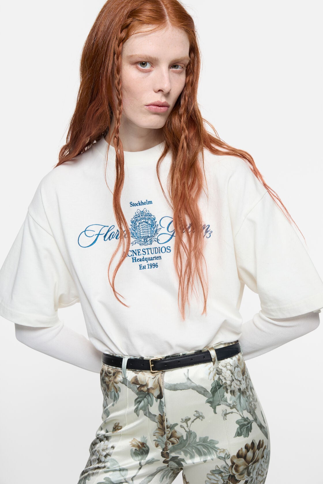 Acne Studios Embroidered t-shirt - Off white/ecru