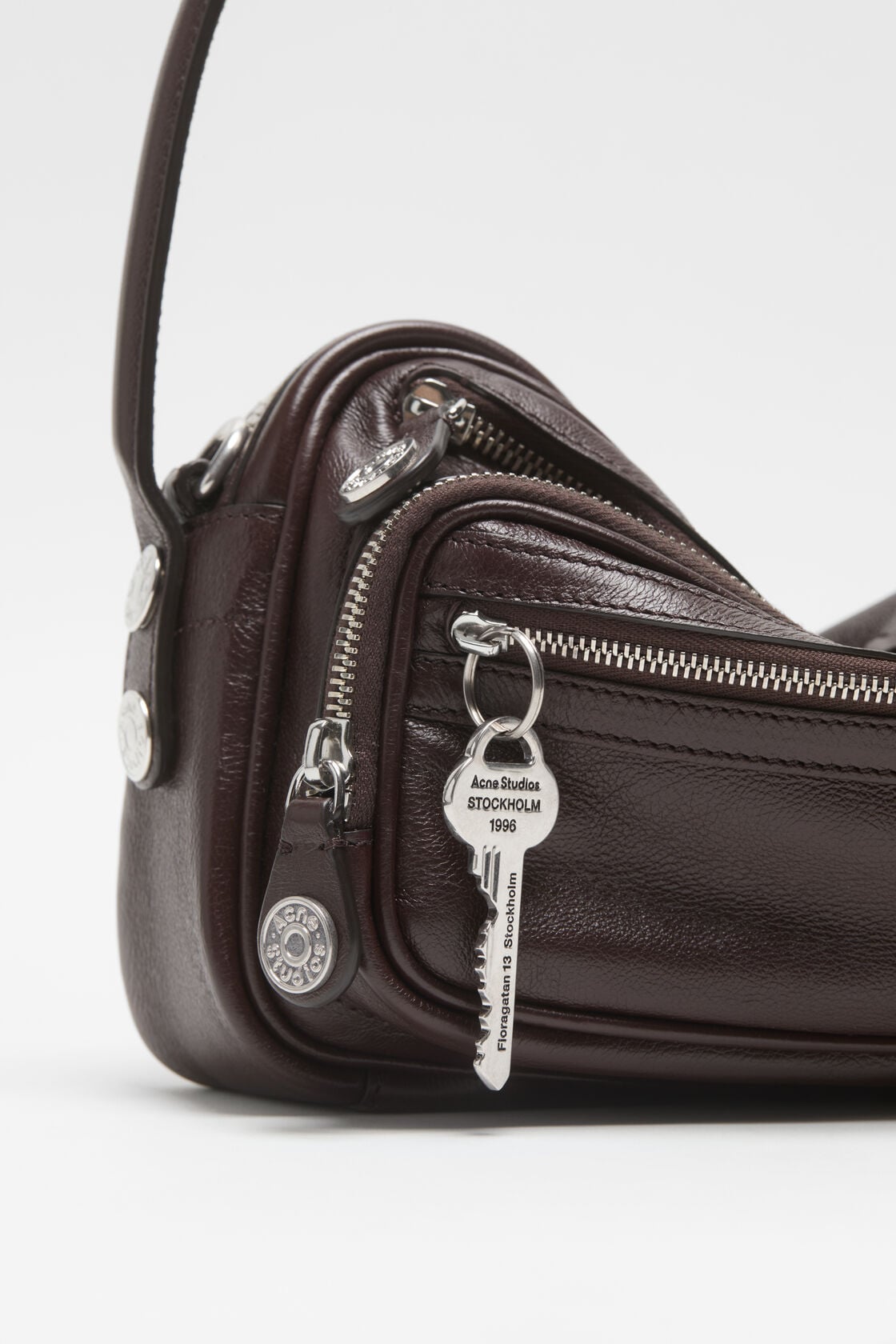 Acne Studios Camero party shoulder bag - Chocolate brown