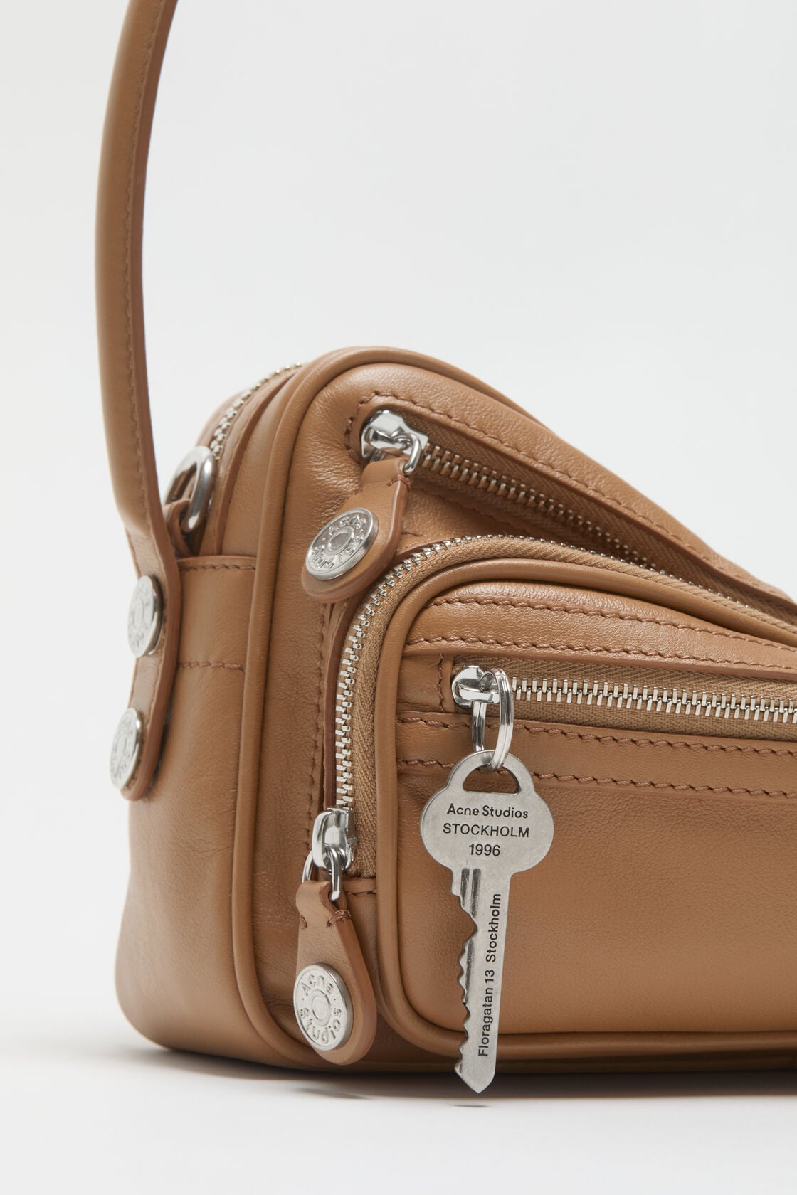 Acne Studios Camero Party Shoulder Bag - Caramel brown