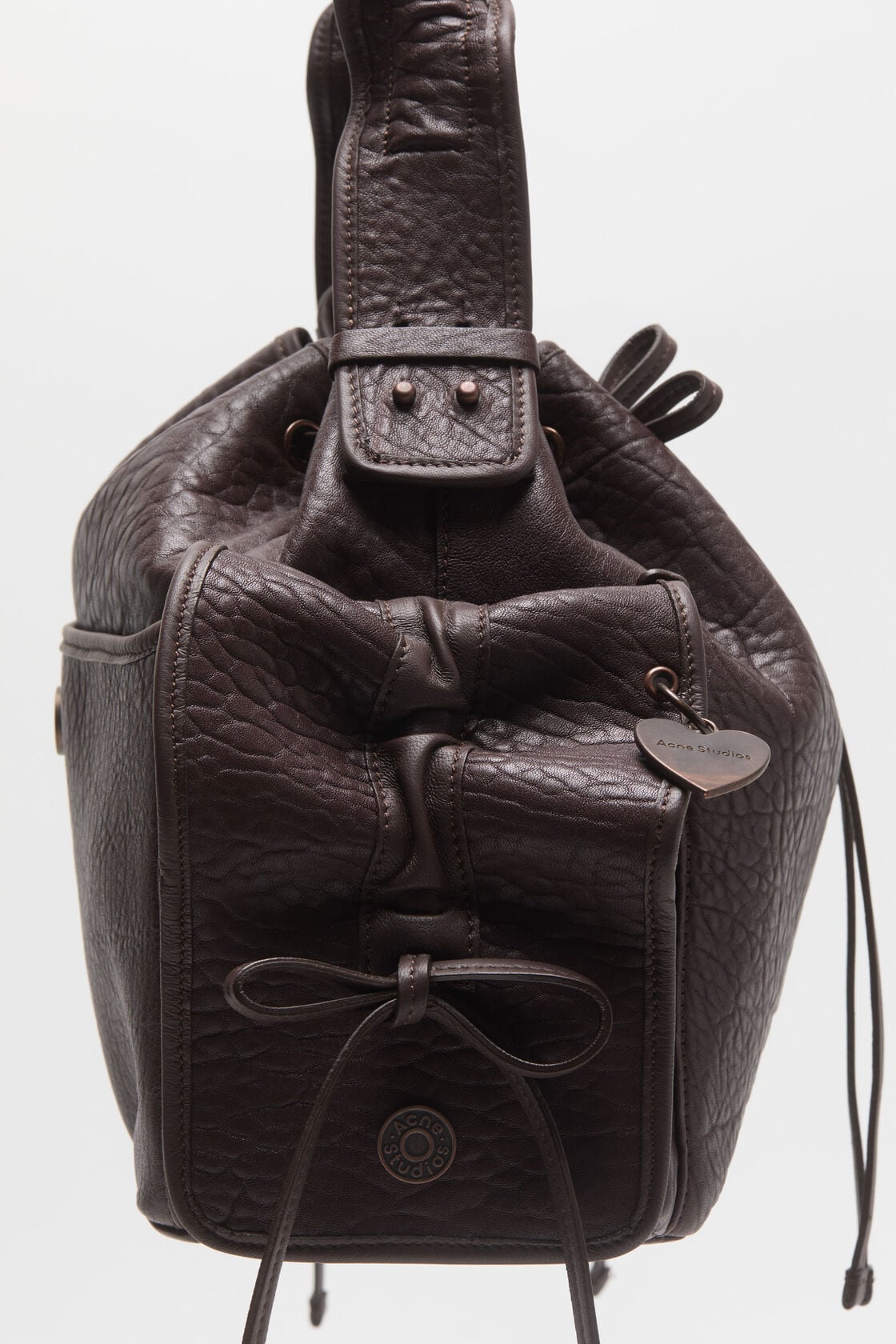 Acne Studios Multipocket Bucket Bag - Chocolate brown