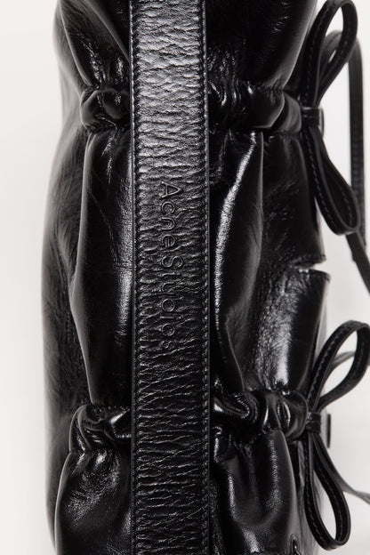Acne Studios Multipocket shoulder bag - Black