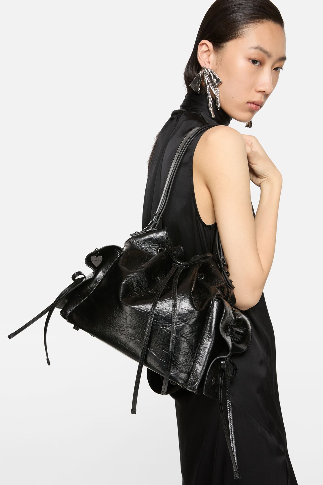 Acne Studios Multipocket bucket bag - Black
