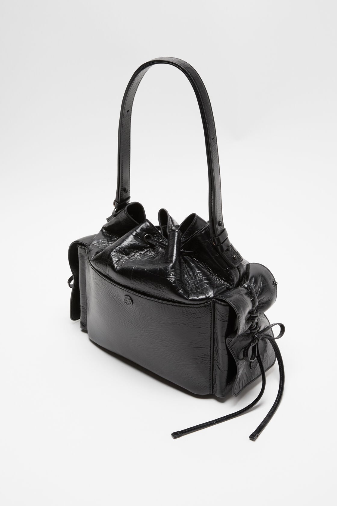 Acne Studios Multipocket bucket bag - Black