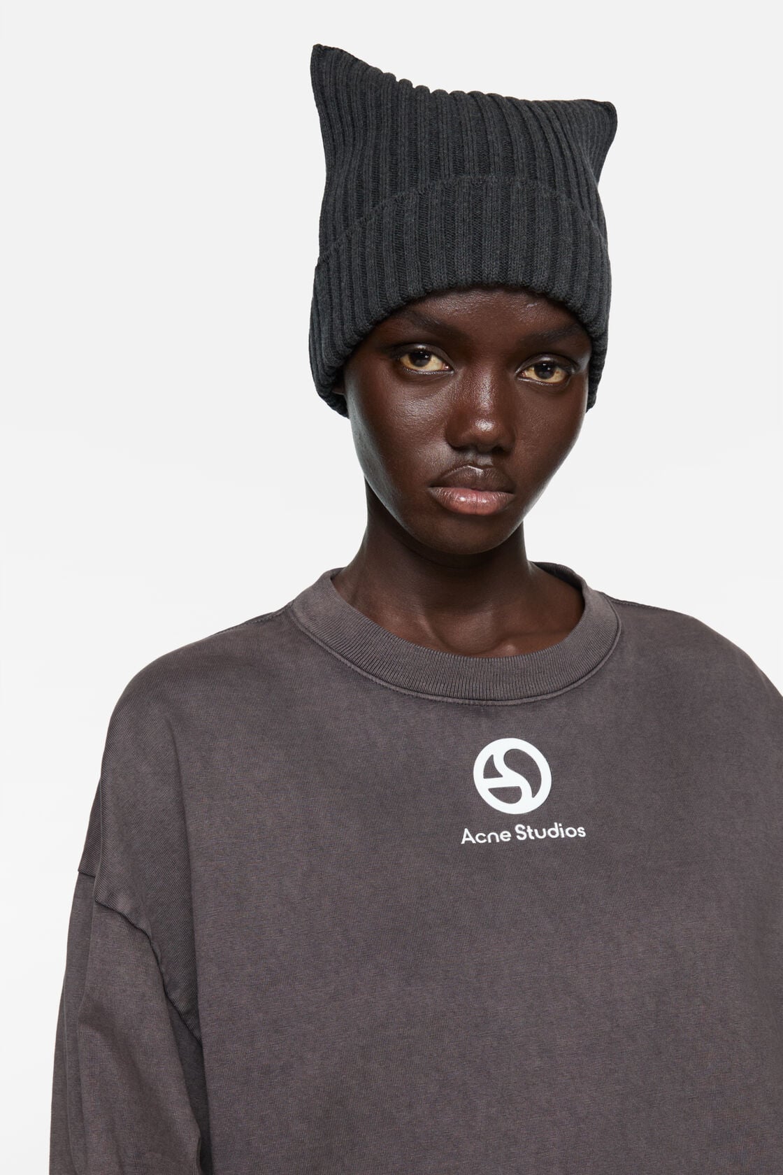 Acne Studios Ribbed square beanie - Dark grey melange
