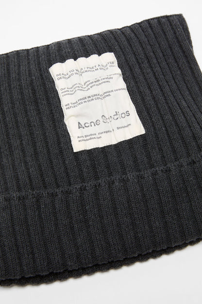 Acne Studios Ribbed square beanie - Dark grey melange