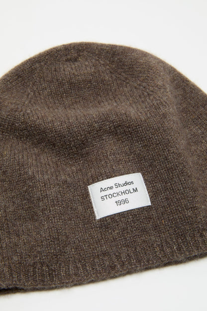 Acne Studios Cashmere beanie with logo - Walnut brown