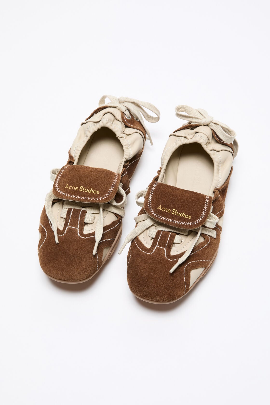 Acne Studios Suede lace-up shoes - Off white/brown
