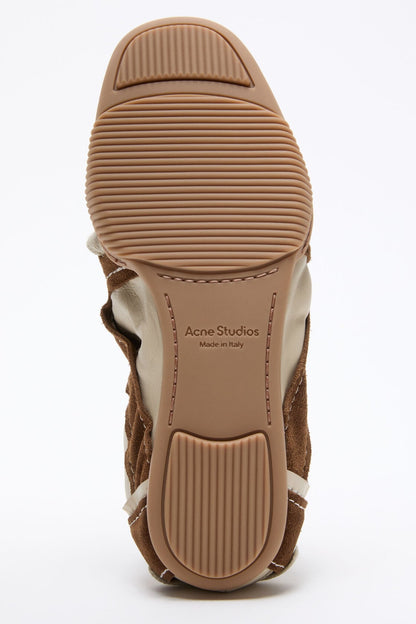 Acne Studios Suede lace-up shoes - Off white/brown