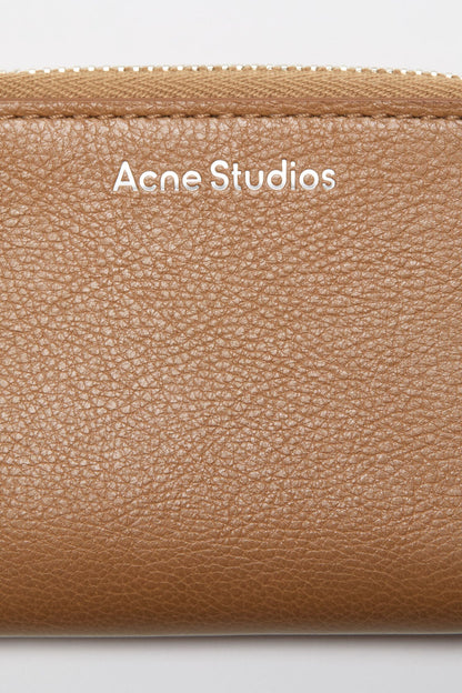 Acne Studios Compact Zip Wallet - Caramel brown