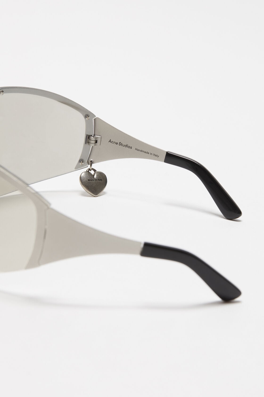 Acne Studios Metal shield sunglasses - Silver/transparent