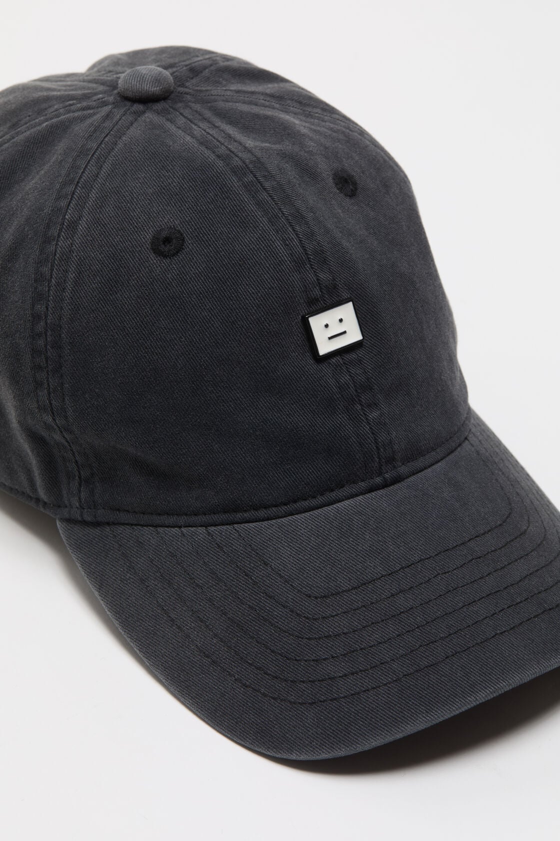 Acne Studios FACE STUD CAP - Black
