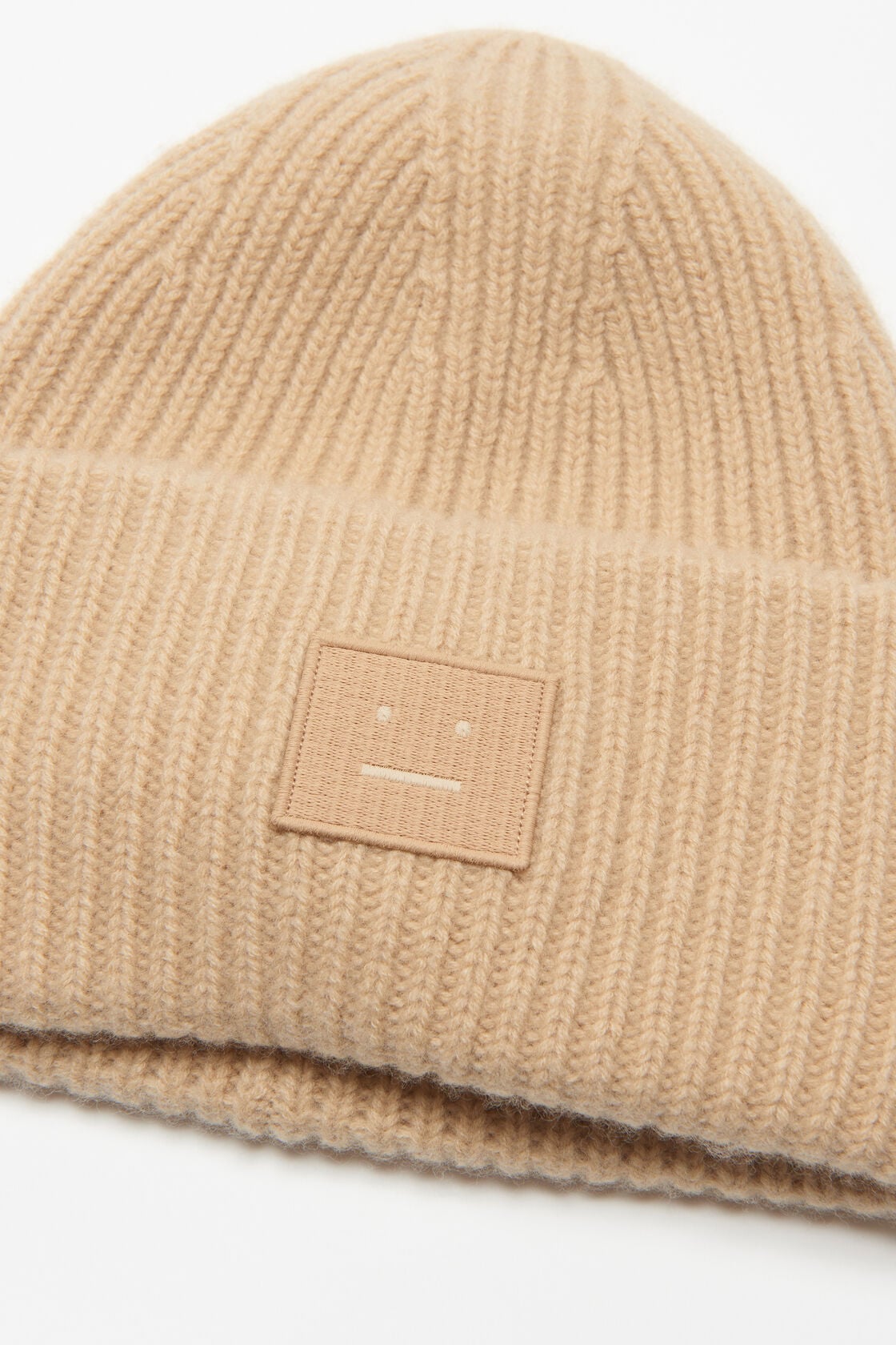 Acne Studios Large face logo beanie - Biscuit beige