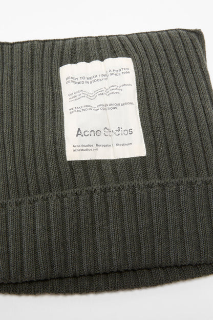 Acne Studios Ribbed square beanie - Vintage green