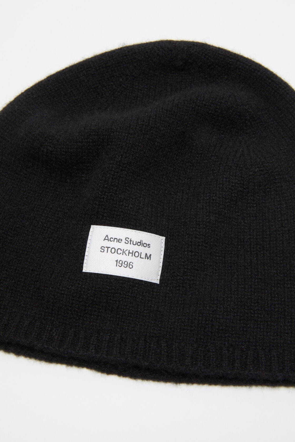 Acne Studios Cashmere beanie with logo - Black