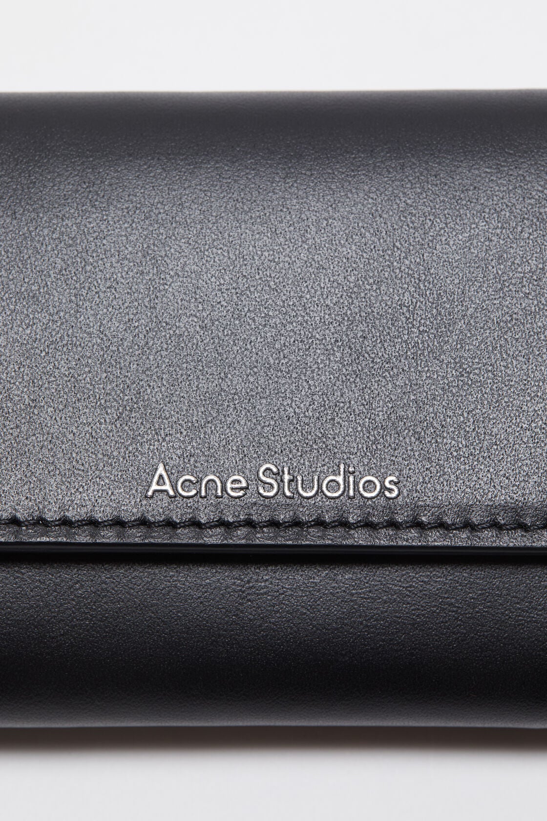 Acne Studios Trifold leather wallet - Black